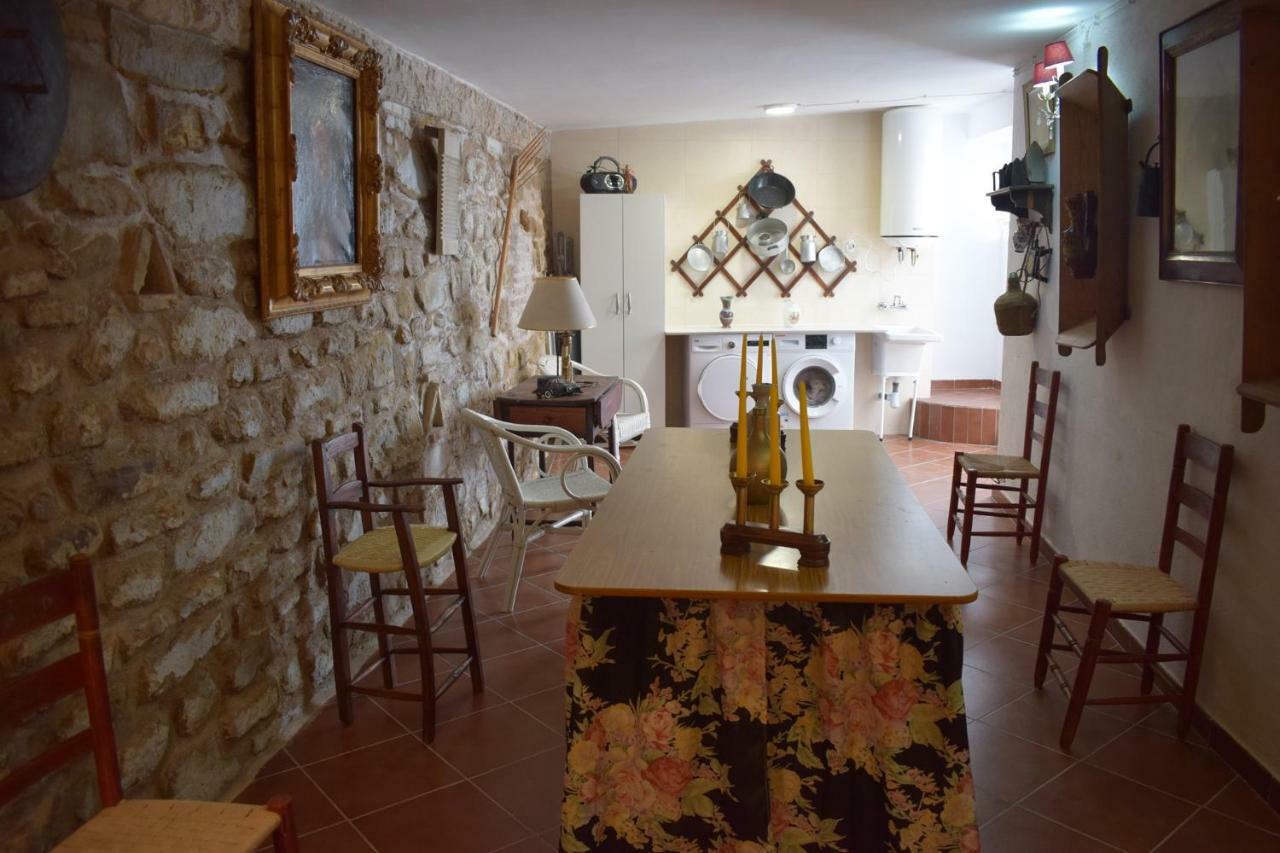 Apartamentos Hela Arjona Bagian luar foto