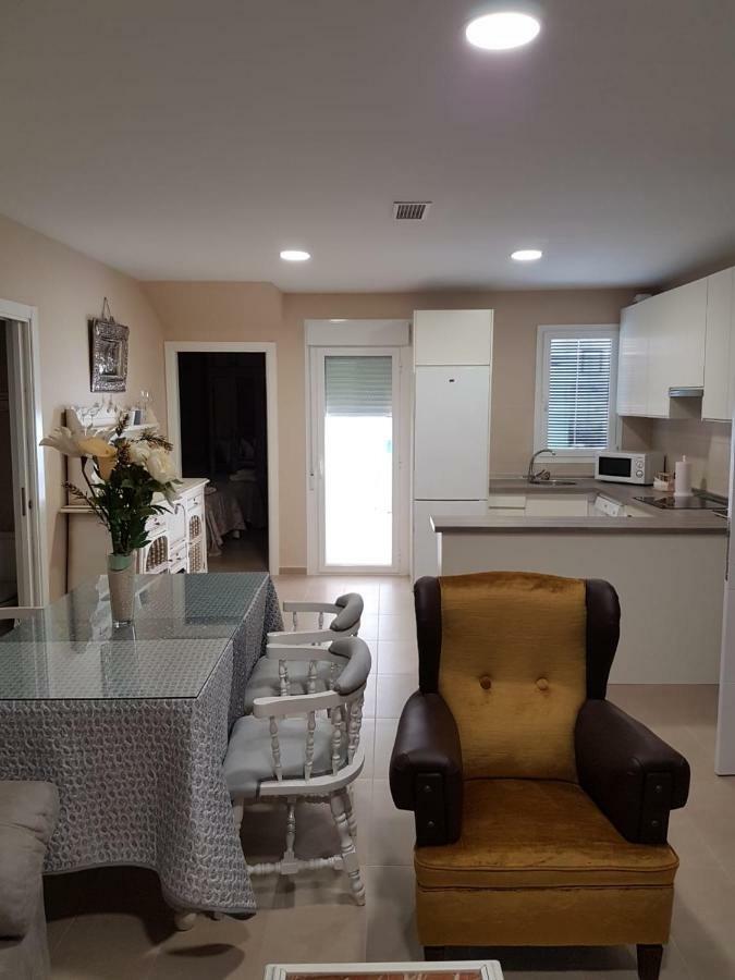 Apartamentos Hela Arjona Bagian luar foto