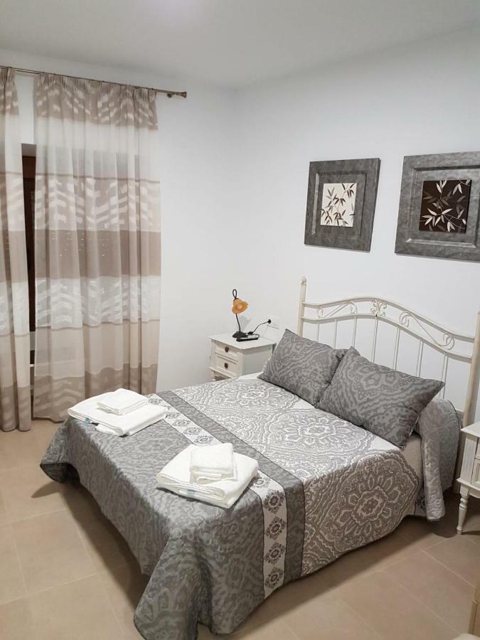 Apartamentos Hela Arjona Bagian luar foto