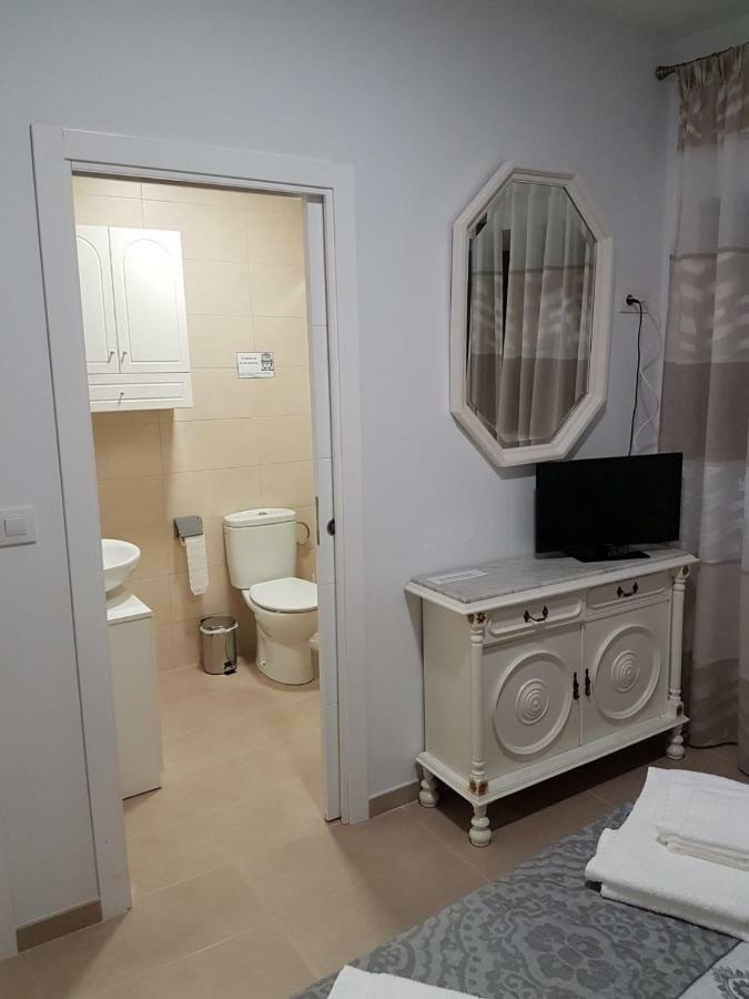 Apartamentos Hela Arjona Bagian luar foto
