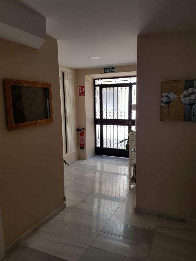 Apartamentos Hela Arjona Bagian luar foto